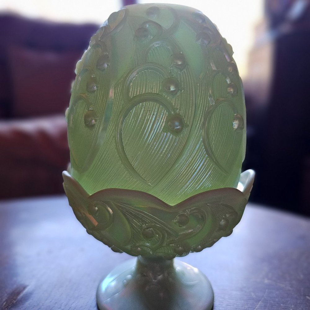 FENTON Topaz LILY OF YHE VALLEY FAIRY LAMP